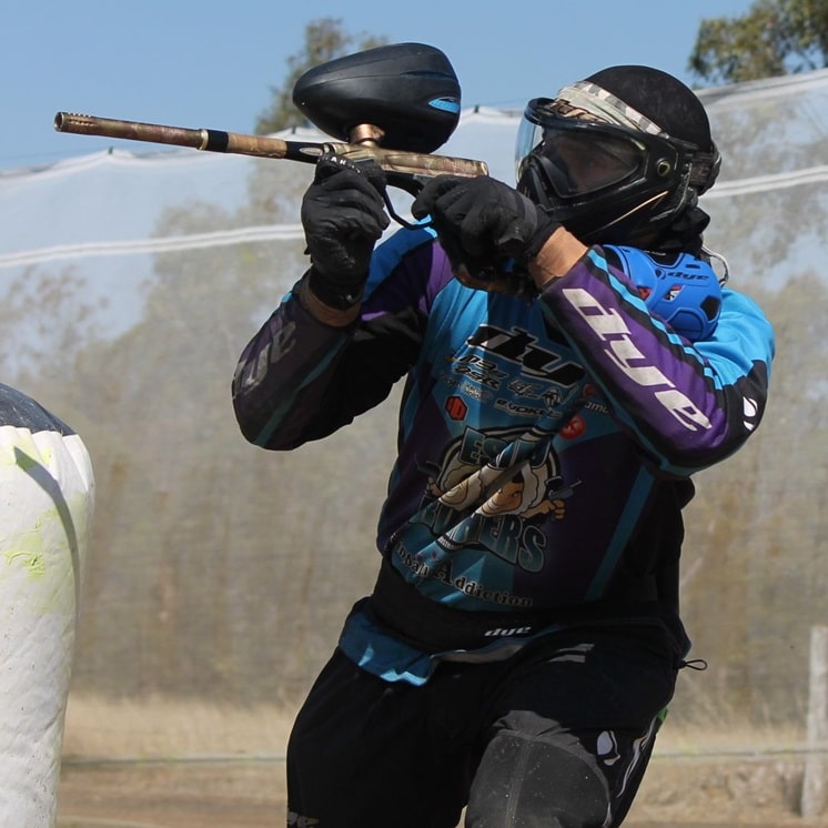 tournament paintball player